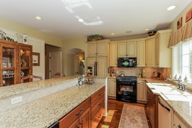 014-Kitchen-1769919-medium