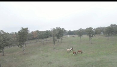 3611 Trails End Rd, Burleson, TX 76028 - photo 2