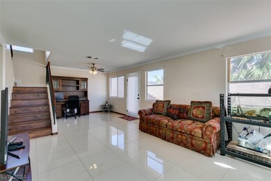 Like new ceramic upgraded flooring