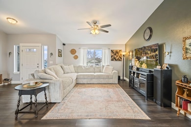 430 E D St, Culver, OR 97734 - photo 6