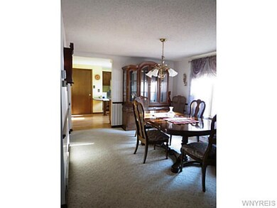 1071 Remington Dr, North Tonawanda, NY 14120 - photo 5