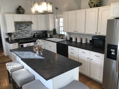 19 Alderbrook Rd, Andover, MA 01810 - photo 6