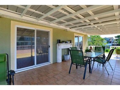 Photo. Upstairs Patio