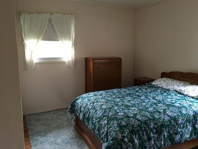 129 Sunset Dr, Saint Johnsbury, VT 05819 - photo 3