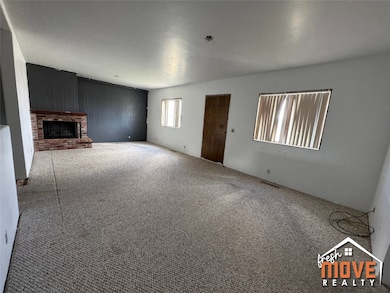 521 3rd St, Tribune, KS 67879 - photo 4