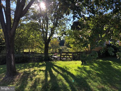 2724 Calkins Rd, Herndon, VA 20171 - photo 3