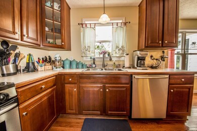 4 Kitchen