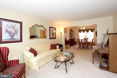 8615 Hillview Rd, Hyattsville, MD 20785 - photo 3