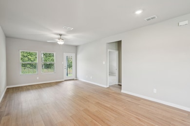 811 Leavenworth Dr, McKinney, TX 75071 - photo 7