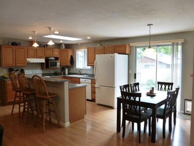 511 NW Grant St, Grants Pass, OR 97526 - photo 4