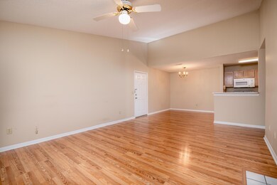 2011 N Hwy 17 Unit 2100F - 004 - CMG