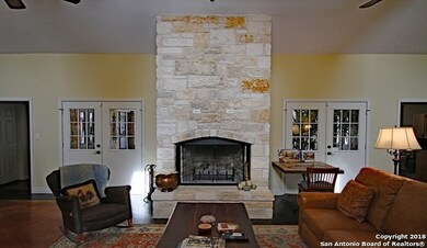 8686 Fm 1796, D Hanis, TX 78850 - photo 4