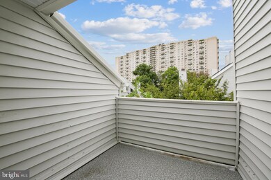 1627 Carriage House Terrace unit F, Silver Spring, MD 20904 - photo 3