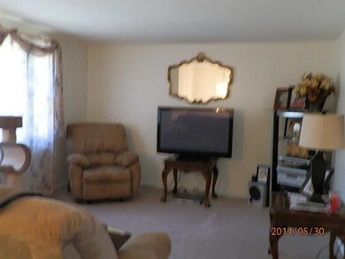 91 Clorane St, Warwick, RI 02889 - photo 2