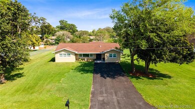 2900 SW 155th Ln, Davie, FL 33331 - photo 3