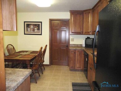 2733 Trimble Rd, Toledo, OH 43613 - photo 7