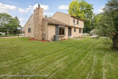 1450 Stoney Point Dr, Lansing, MI 48917 - photo 3