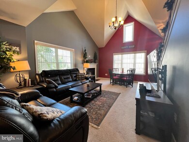 11207 Wortham Crest Cir unit 61, Manassas, VA 20109 - photo 5