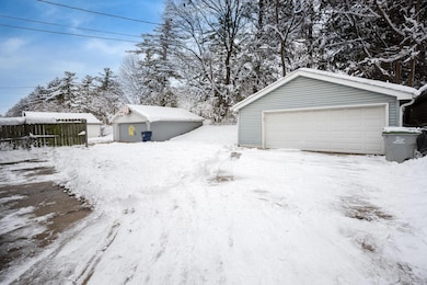 4640 W Brentwood Ct, Milwaukee, WI 53223 - photo 5