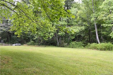 Upper level showing level lot