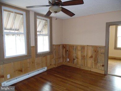 10 Blue Ridge Ave unit 2, Front Royal, VA 22630 - photo 2