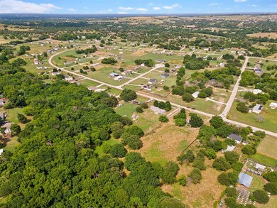 190 Valley Lake Ln, Springtown, TX 76082 - photo 4