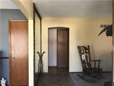 701 NW 10th St, Blue Springs, MO 64015 - photo 3