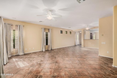 17102 W Saguaro Ln, Surprise, AZ 85388 - photo 5