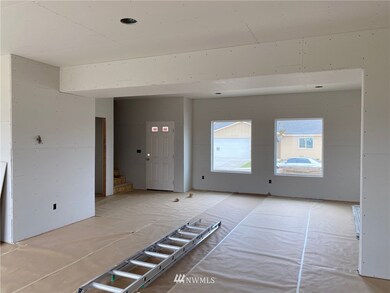 2235 S Mystical Loop, East Wenatchee, WA 98802 - photo 4