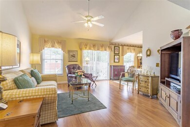 4044 Trinity Dr, Newburgh, IN 47630 - photo 5