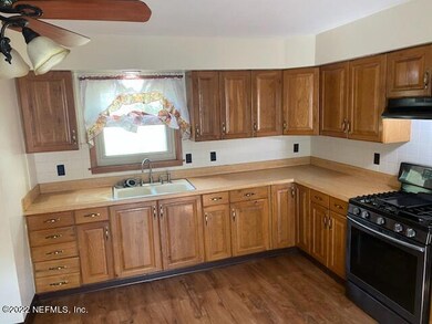 4625 Herta Rd, Jacksonville, FL 32210 - photo 5