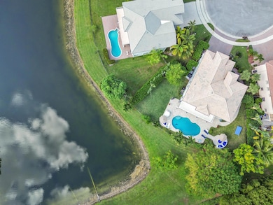 9137 Delemar Ct, Wellington, FL 33414 - photo 4