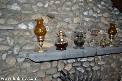 27 Winemack St, Oak Bluffs, MA 02557 - photo 4