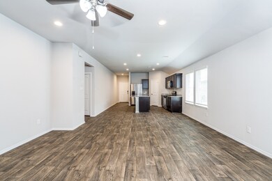 14219 W Rim Ln, Shenandoah, TX 77384 - photo 2