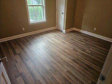 60 Amherst St unit B, Worcester, MA 01602 - photo 5