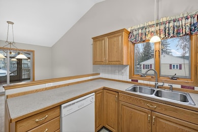 1606 17th St SW, Austin, MN 55912 - photo 6