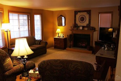 1915 SE Arborwood Ave, Bend, OR 97702 - photo 5