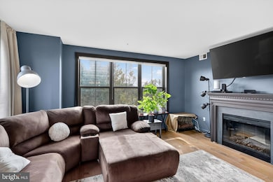 Harbor View Condominiums unit 407, Woodbridge, VA 22191 - photo 4