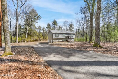 336 Raymondskill Rd, Milford, PA 18337 - photo 4