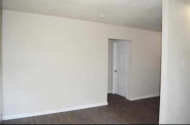 7913 Woodlyn Rd unit B, Houston, TX 77028 - photo 3