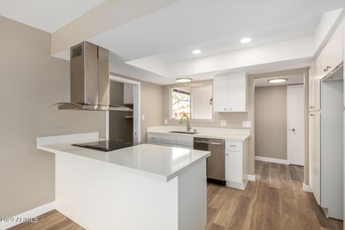 207 E La Jolla Dr, Tempe, AZ 85282 - photo 3