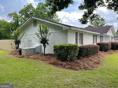 120 Westover Dr, Adel, GA 31620 - photo 3