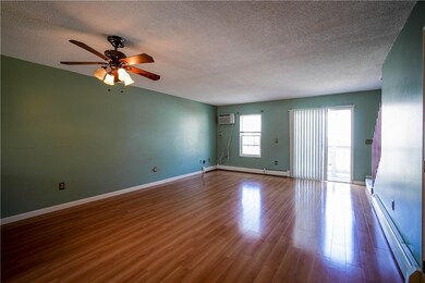 565 Quaker Ln unit 14, West Warwick, RI 02893 - photo 7