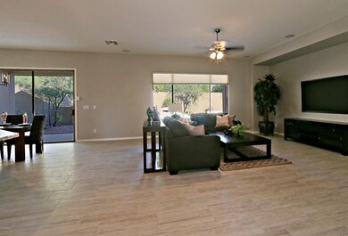 40403 N Chase Oaks Way unit 25, Anthem, AZ 85086 - photo 7