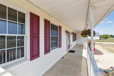 146 N Graytown Rd, Graytown, OH 43432 - photo 4