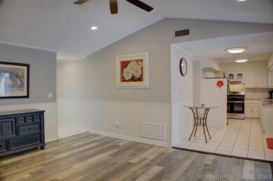 471 E 142nd Place, Glenpool, OK 74033 - photo 6