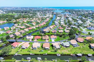 175 Inlets Blvd unit 175, Nokomis, FL 34275 - photo 2