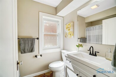 3712 Grantley Rd, Toledo, OH 43613 - photo 6