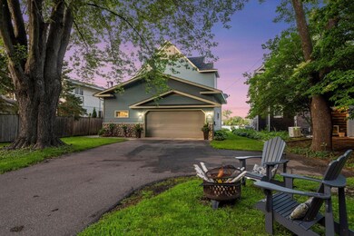 2819 McKenzie Point Rd, Wayzata, MN 55391 - photo 2