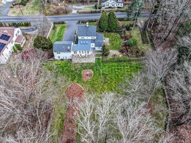 140 Whisconier Rd, Brookfield, CT 06804 - photo 4